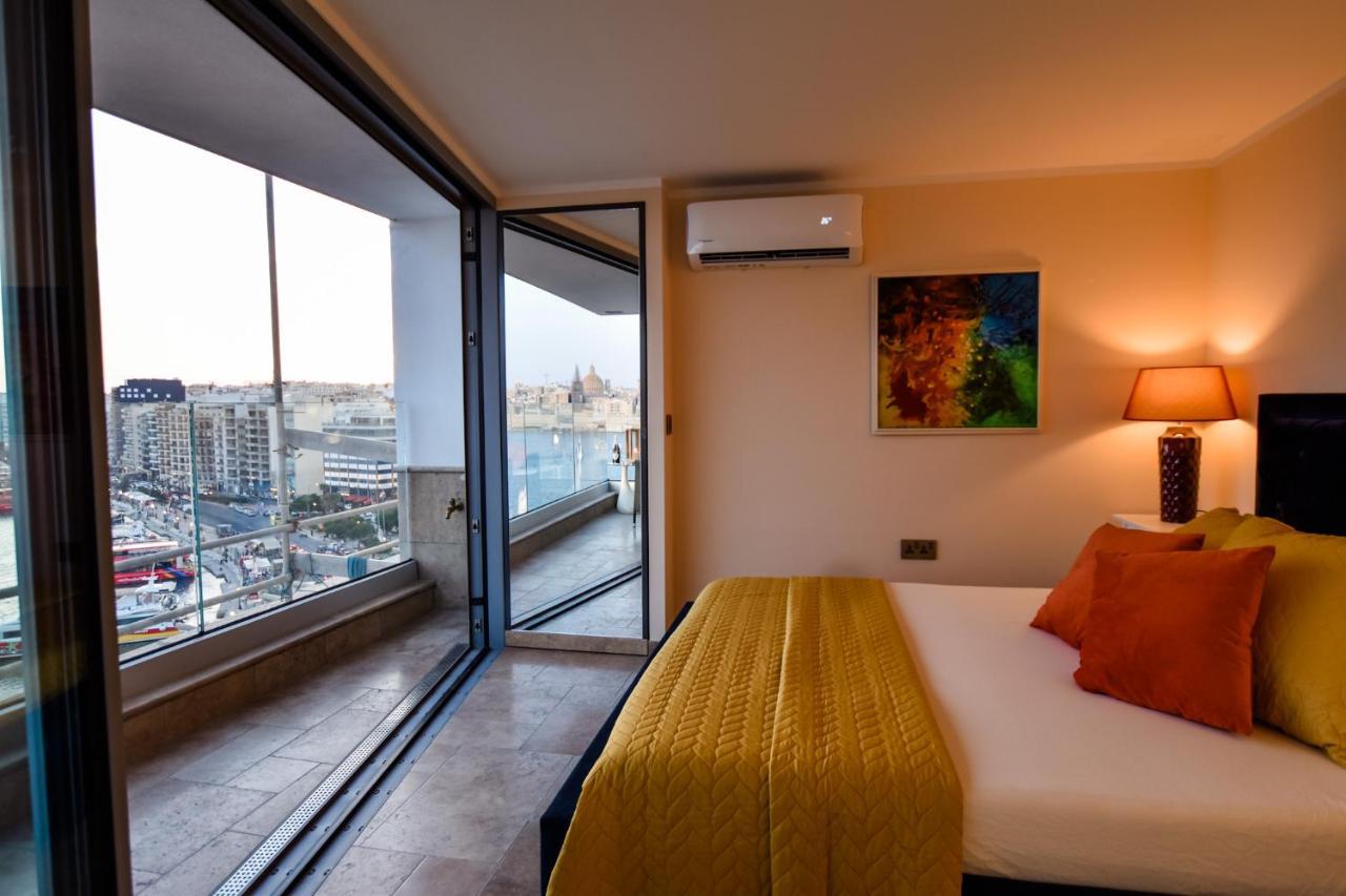 Unique Seafront Triplex Penthouse With Panoramic Bedroom & Rooftop Jacuzzi Overlooking Valletta Слима Экстерьер фото