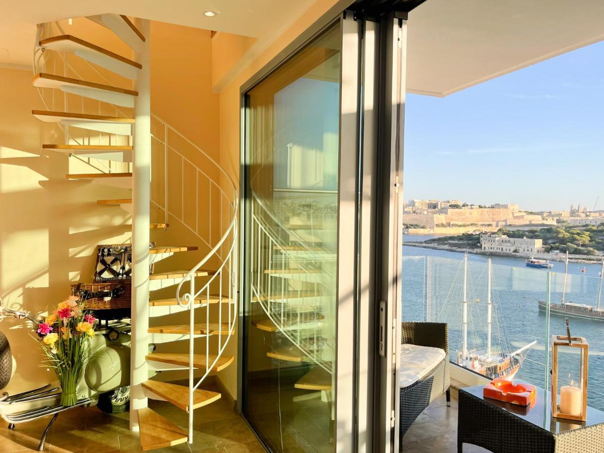 Unique Seafront Triplex Penthouse With Panoramic Bedroom & Rooftop Jacuzzi Overlooking Valletta Слима Экстерьер фото